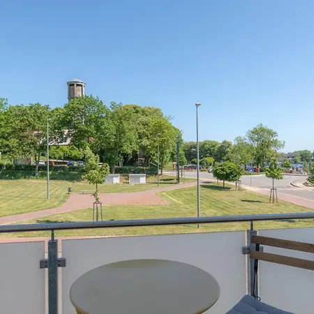 Hafensegler Am Stadthafen Roebel Zewnętrze zdjęcie