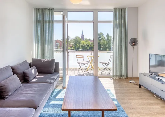 Hafensegler Am Stadthafen Roebel